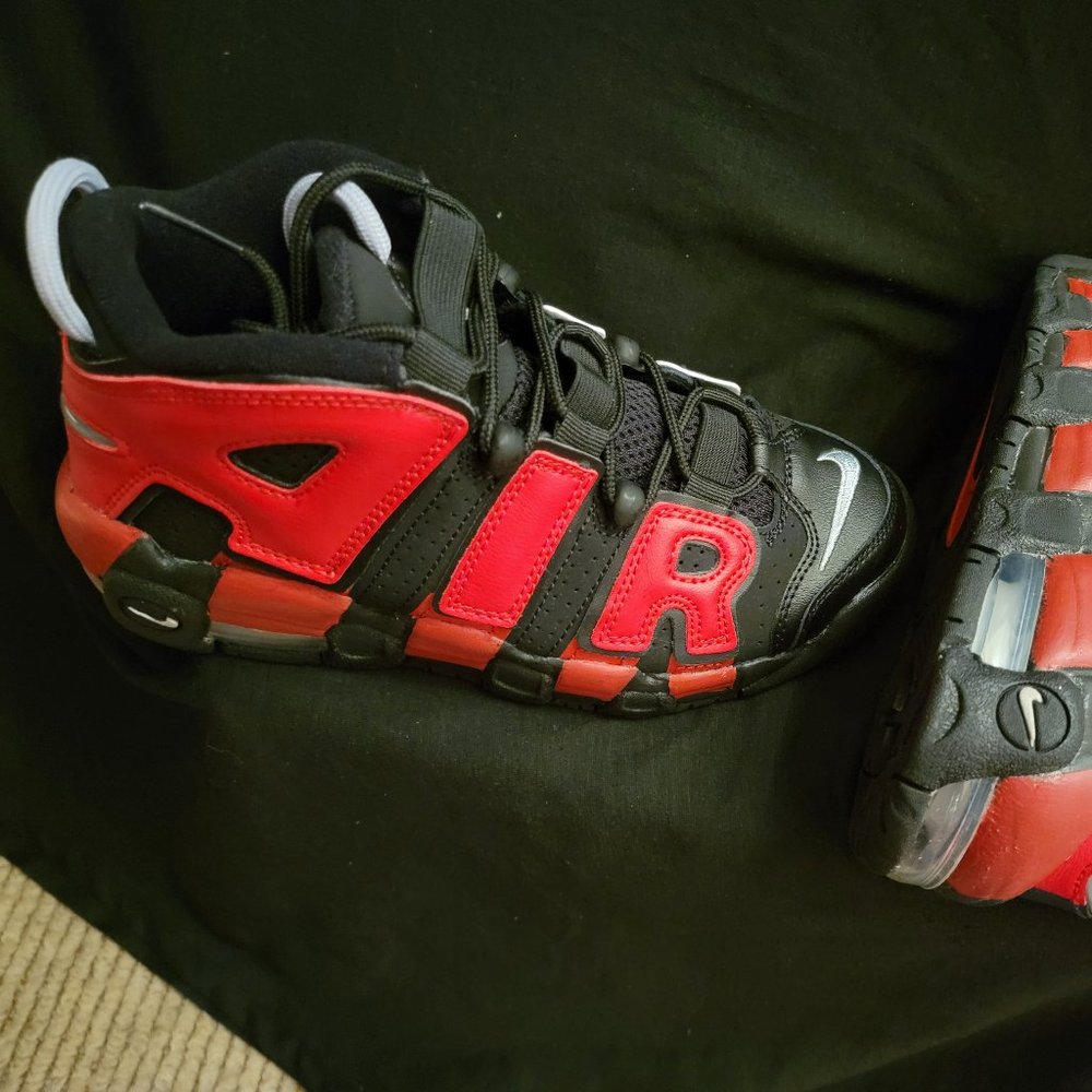 Nike Air More Uptempo Young Boys Tennis Shoes - Size 4